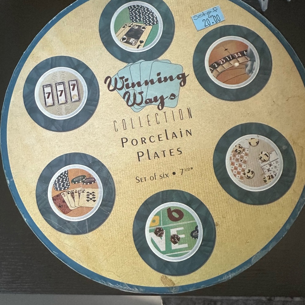 Winning Ways Porcelain Plates Set